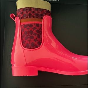Worn once size 9 Coach rubber boots